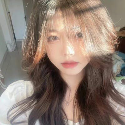 不愿恋爱的雀斑小姐